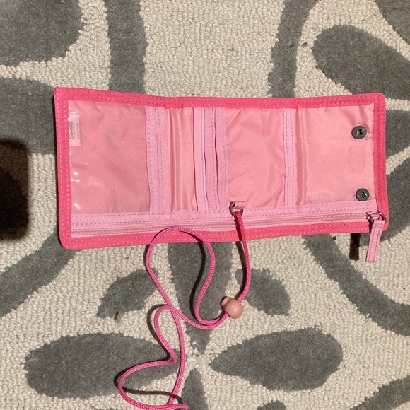 RARE hello kitty snap wallet - Picture 3 of 9